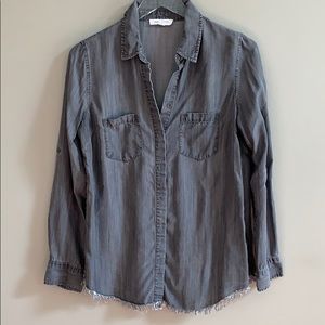 BeachLunchLounge Distressed Button Up Shirt Small